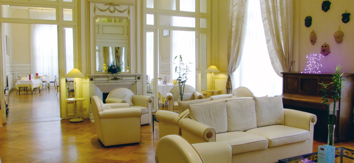 St-Nectaire-Mercure-Salon01